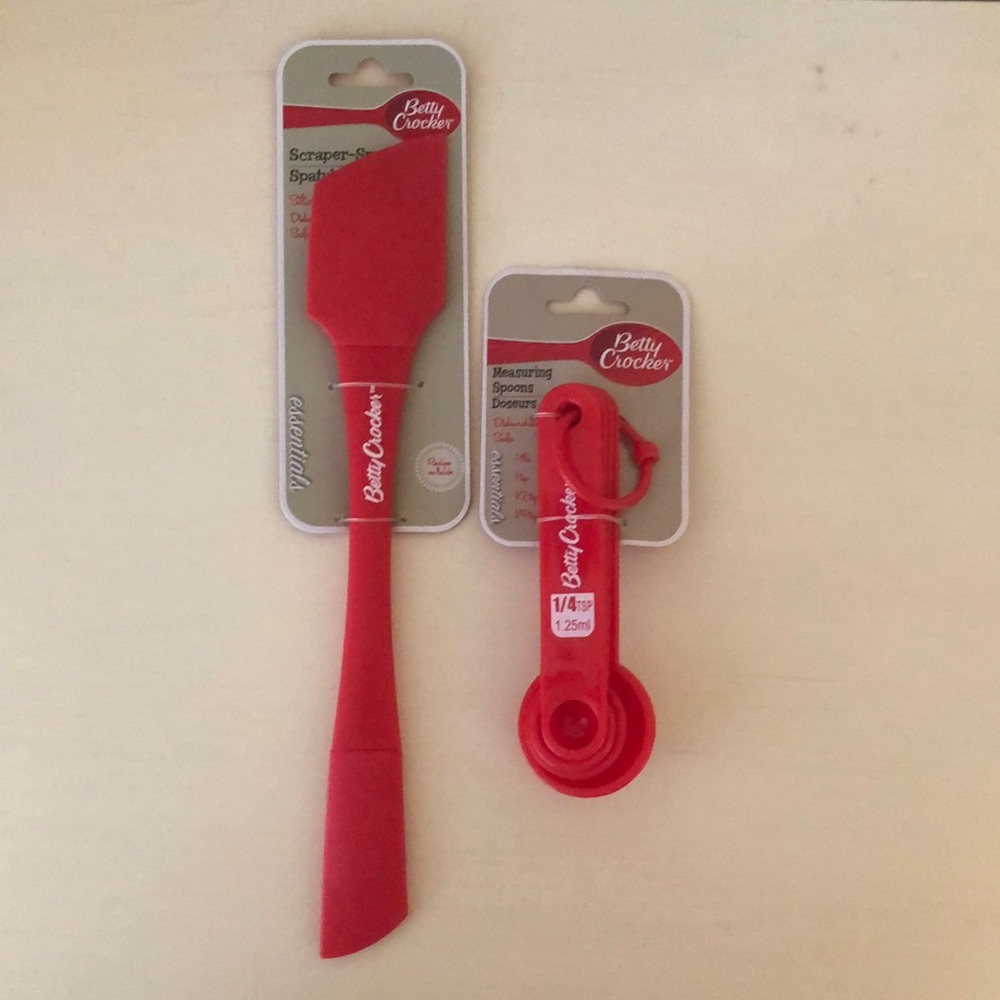 Betty Crocker Baking Essentials Set